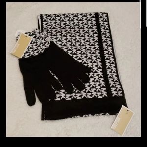 Michael Kors knit scarf and gloves set